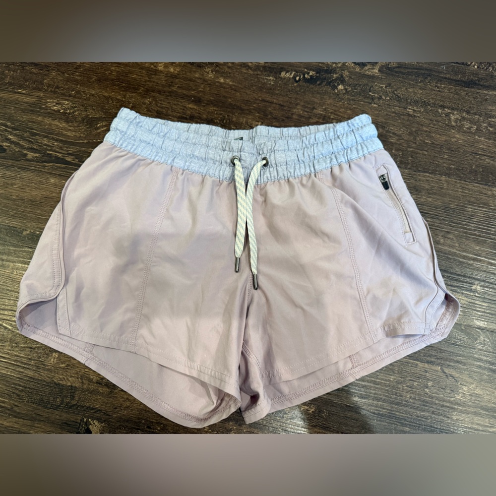 Vuori Women's Light Lavender Athletic Shorts with White Waistband